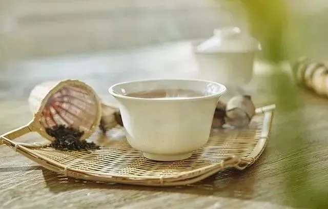 Gunpowder Green Tea: Decoding the Grades of China's Spherical Treasure Gunpowder Green Tea: Decoding the Grades of China's Spherical Treasure